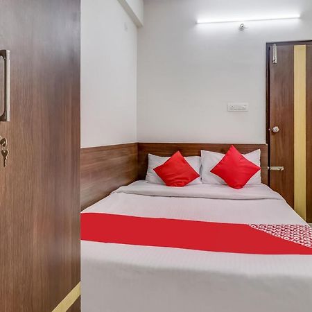 העיר בנגלור Oyo 81895 Nr Homes מראה חיצוני תמונה
